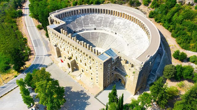 Aspendos Tiyatrosu