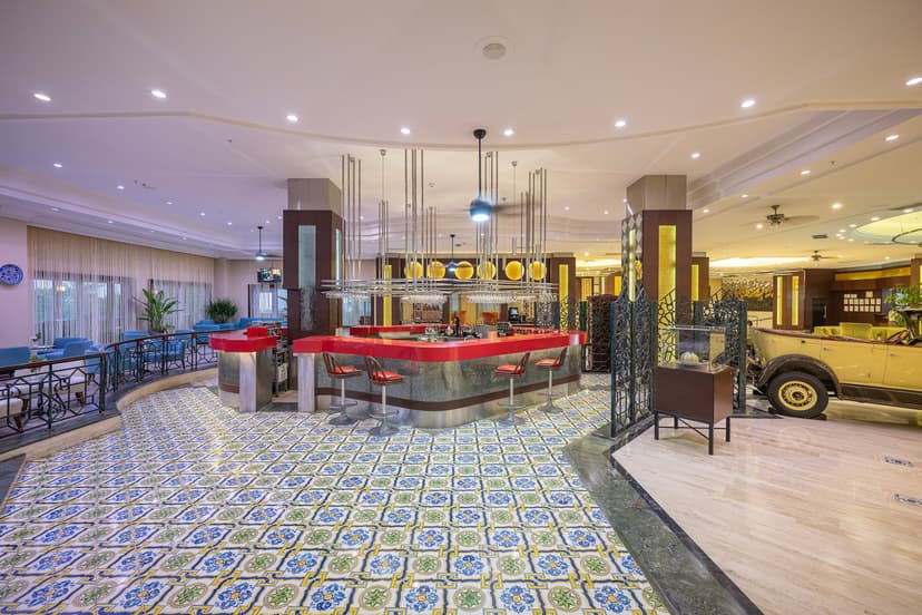 Lobby Bar