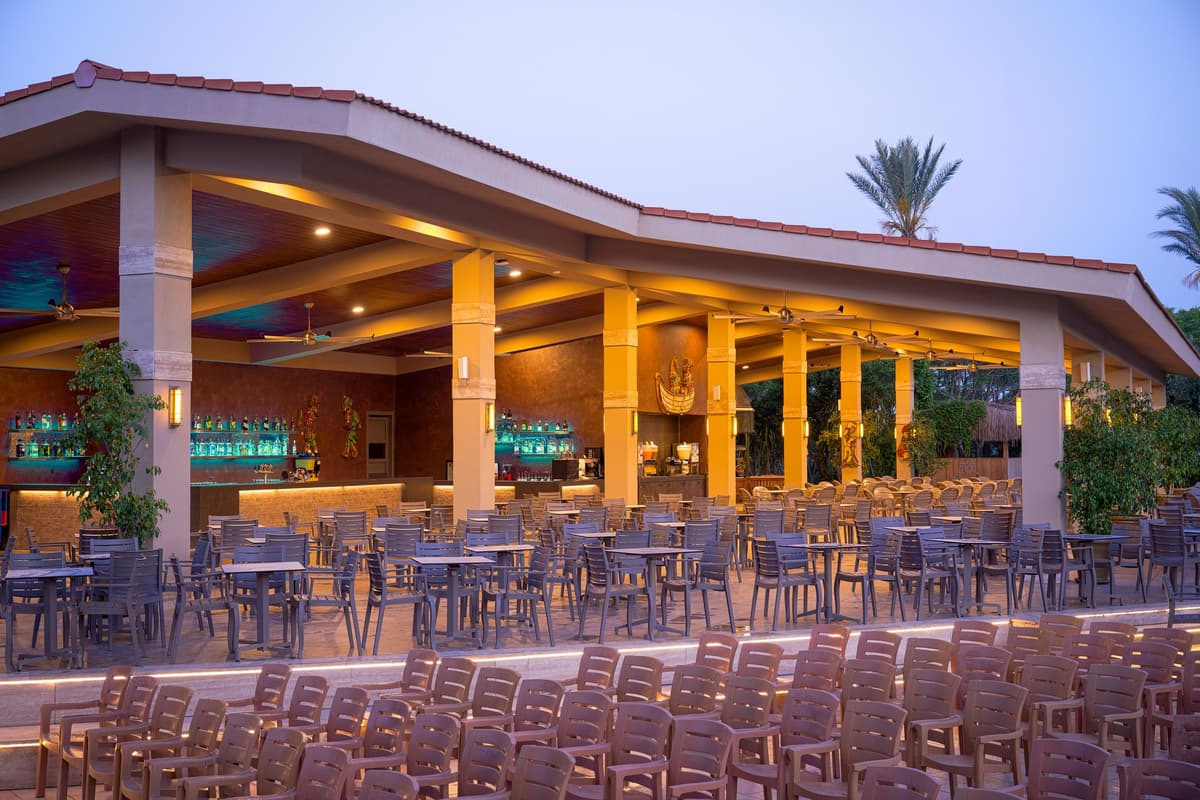 Pool Bar